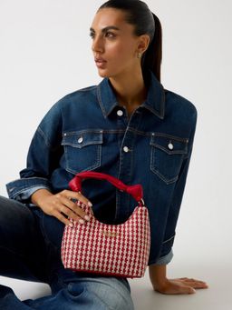 Guess - Women Red Pu Woven Handbag and Detachable Strap