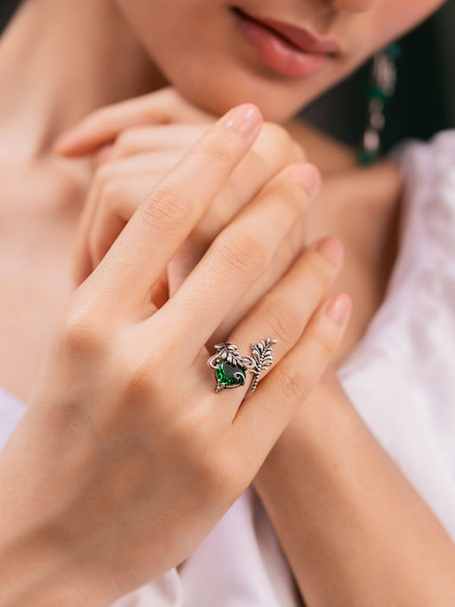 Shaya by CaratLane 925 Silver Shaya by CaratLane Unclench Oxidised Ring in
