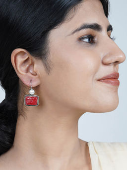 Teejh - Diti Maroon Stone & Pearl Earrings
