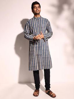 Fabindia - Men Blue Mandarin Collar Long Sleeves Kurta