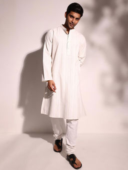 Fabindia - Men White Mandarin Collar Long Sleeves Kurta