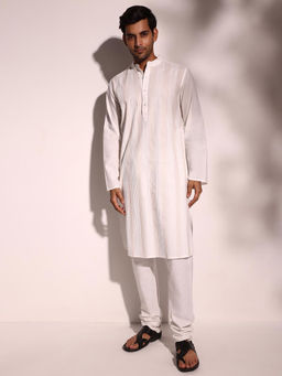Fabindia - Men White Mandarin Collar Long Sleeves Kurta