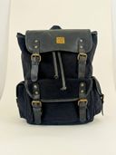 Black color option, Sold out, Currently selected