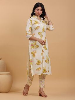 Janasya - Women Cream Cotton Floral Printed Shirt Kurta & Pant (Set of 2)