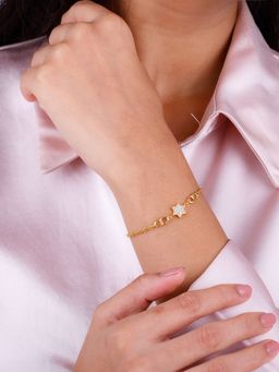 GIVA - Sterling Silver Golden Dazzling Star Bracelet For Women