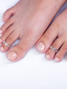 GIVA - Sterling Silver Stylish Lattice Toe Rings For Women