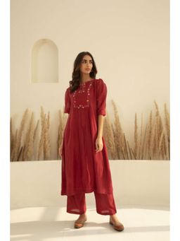 KAVANA - Women Embroidered Wine Charu Kurta and Pant