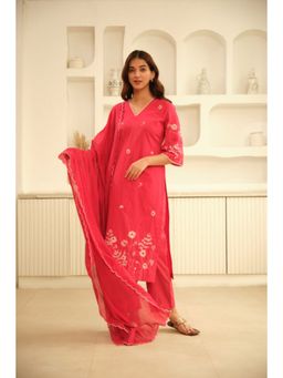 KAVANA - Women Red Hand Embroidery with Lace Details Sotton Kurta with Pant