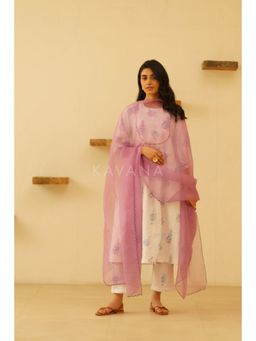 KAVANA - Women Floral Print White Zaki Kurta and Pant