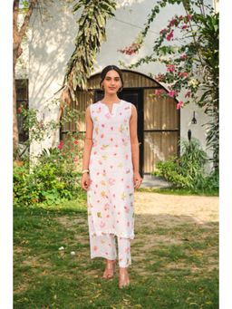 KAVANA - Women Floral Hiraya Kurta with Pant