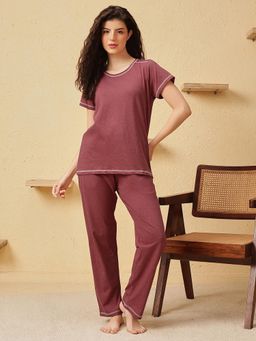 Clovia - Women Cotton Top And Pyjama Maroon