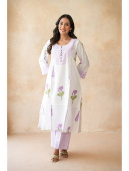 CHHAAP TILAK - Roohani White-Lavender Floral Printed Kurta