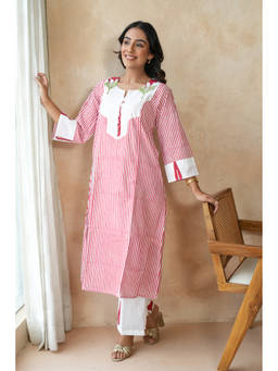 CHHAAP TILAK - Kumkum Red Stripes Printed Kurta