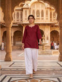 Maroon color option, Sold out, Currently selected