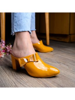 Shoetopia - Women Yellow Printed Mules