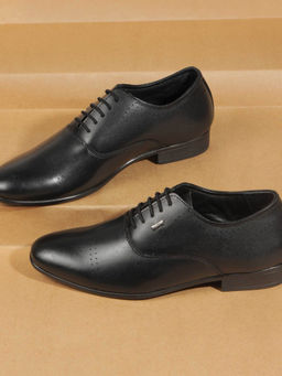 Metro - Men Black Brogues