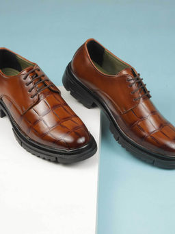 Mochi - Men Brown Derbies