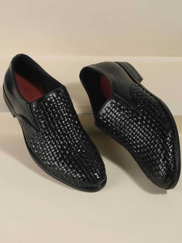 Metro - Men Black Loafers