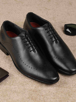 Metro - Men Black Oxfords