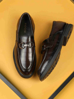 Mochi - Men Brown Loafers