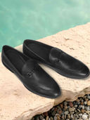 Black color option, Currently selected