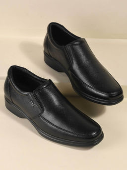 Metro - Men Black Loafers