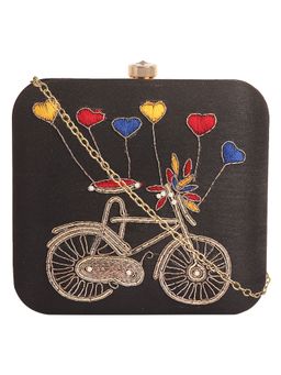 Horra - Embroidered Box Clutch Black with Detachable Chain-S