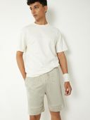 Off White color option, Currently selected
