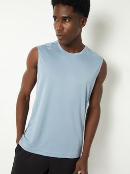 max - Men's Blue Polyester Regular Fit Solid Tank Top
