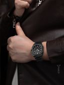 Black color option, Sold out, Currently selected