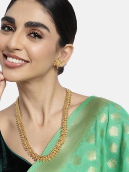 Peora - Long Maharani Haar Necklace with Stud Earrings South Indian