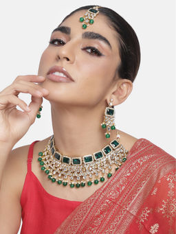 Peora - Green Crystal Studded Choker Necklace Earrings Maang Tikka Set