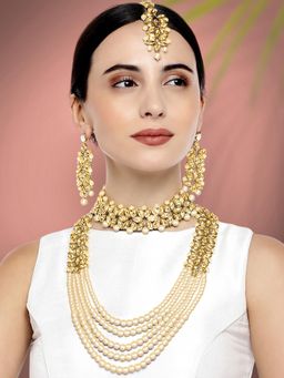 Peora - Faux Pearls and Champagne Color Kundan Studded Necklace Earrings Maang Tikka Set
