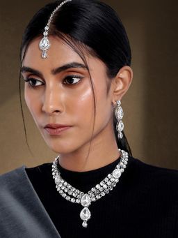Peora - Rhodium Plated Kundan Studded Necklace Earrings Maang Tikka Set