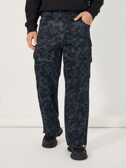 Styli - Black Utility Camouflage Print Relaxed Fit Cargo