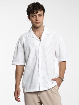 Campus Sutra - Men Chalk White Oversized Honeycomb Shirt