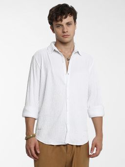 Campus Sutra - Men Powder White Solid Creased Shirt