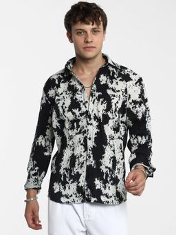 Campus Sutra - Men Onyx Black and Cream White Splash-Pleat Shirt
