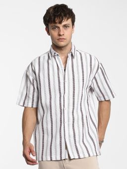 Campus Sutra - Men Ivory White and Burgundy Red Pencil-Striped Shirt