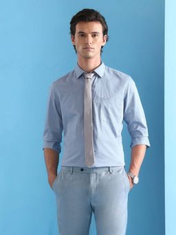 Arrow - Men Blue Self Design Formal Shirt