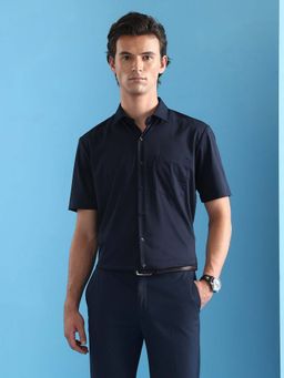 Arrow - Men Navy Blue Solid Formal Shirt