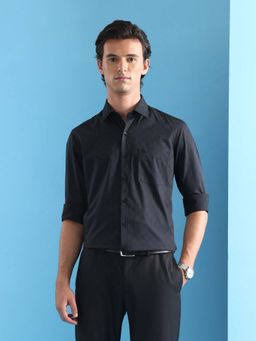 Arrow - Men Black Solid Formal Shirt