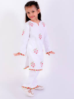 Neha Gursahani - Thread Work Ivory Kurta With Pant