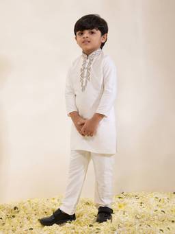 Neha Gursahani - Ivory Embroidered Kurta With Pant