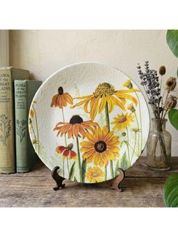Akira Furnishings - Nature-Themed 8" Wall Plate – Bright Colorful Flowers Design