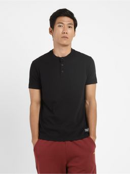 Levi's - Men Black Henley Neck T-Shirt