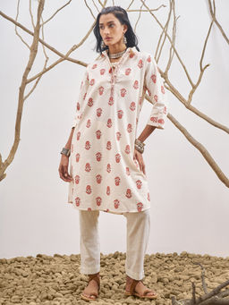 VISHUDH - Women Floral Printed Off White Kurta