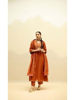 AM by Anita Mittal - Jhoomar Orange Kurta with Pant and Dupatta