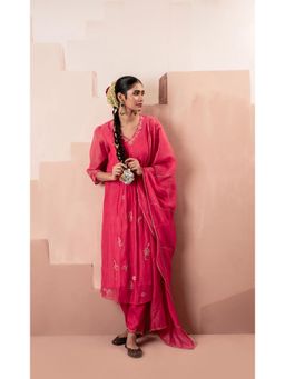 AM by Anita Mittal - Gul A-Line Pink Kurta with Pant and Dupatta