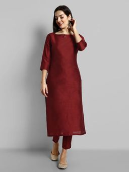Mera Rang - Maroon Boat Neck Kurta with Elasticated Pant (Set of 2)